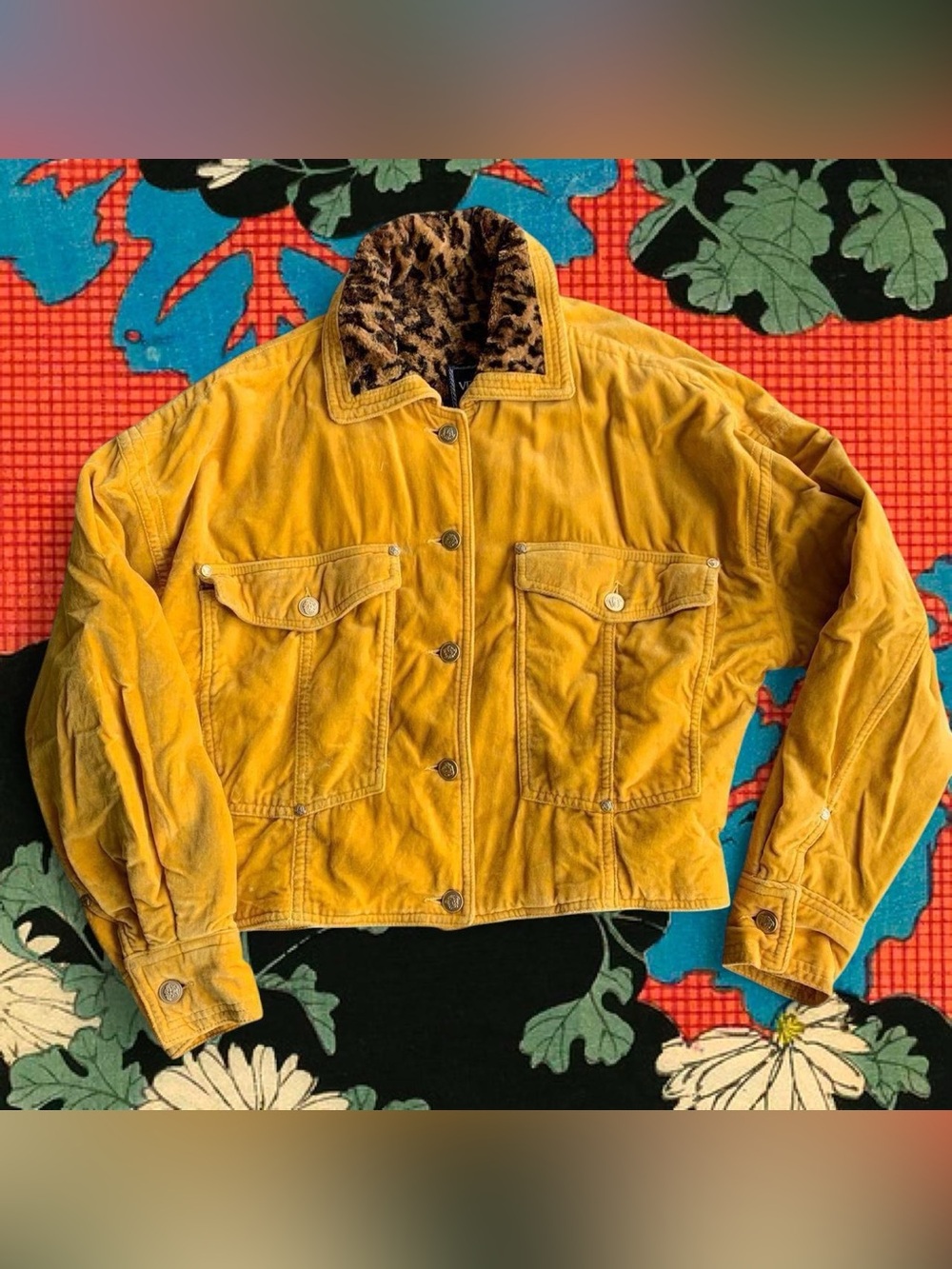 VERSACE • RARE VINTAGE YELLOW VELVET & LEOPARD MEDUSA FALL/WINTER JACKET 💛🐆
